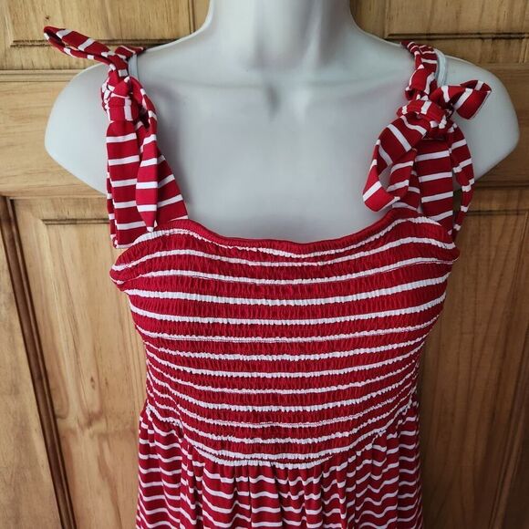 Isabel Maternity Tuni Smocked Tank Top Women Size Medium Red White Stripe - Picture 2 of 9